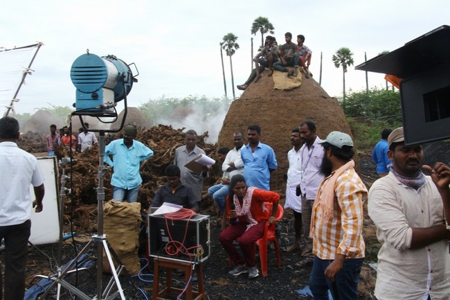 Nadodi Kanavu Movie Working Stills
